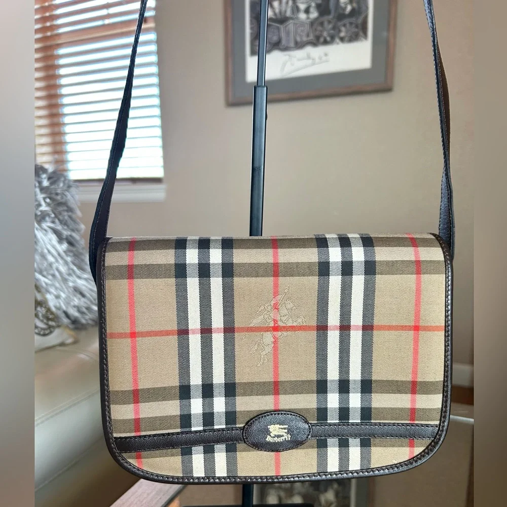 Burberry Nova Check Crossbody Vintage Bag - Picture 2 of 15